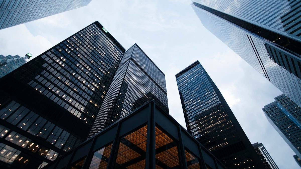 Prospection digitale outbound et séquences multicanales