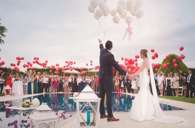 Vidéaste mariage — caméra et réception