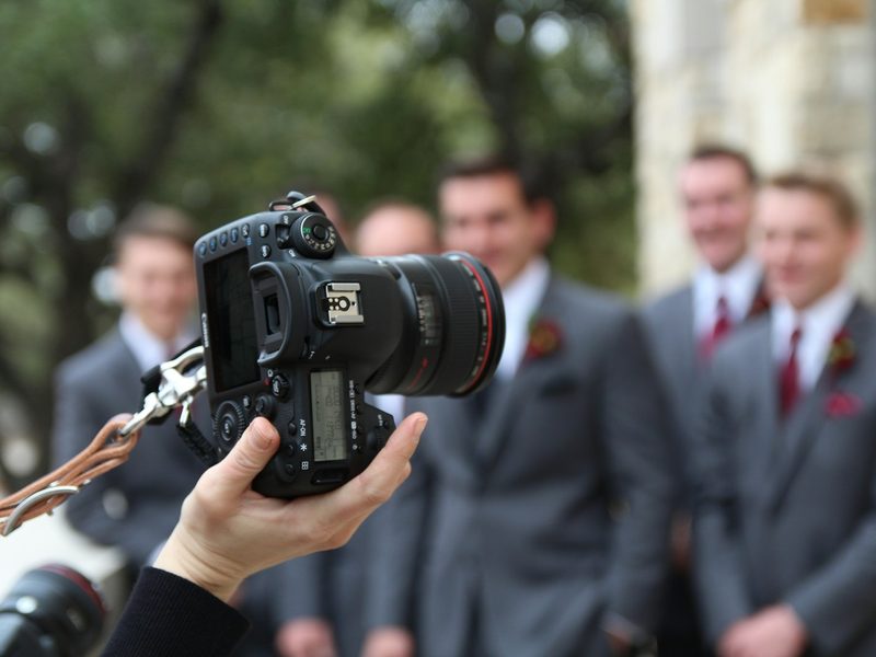 Camera filming the groomsmen — wedding videographer in Morocco