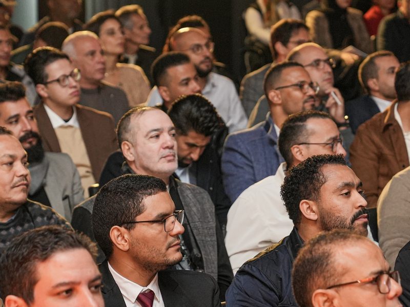 Vidéo entreprise à Marrakech — participants d'une convention